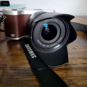 Samsung NX300 Camera